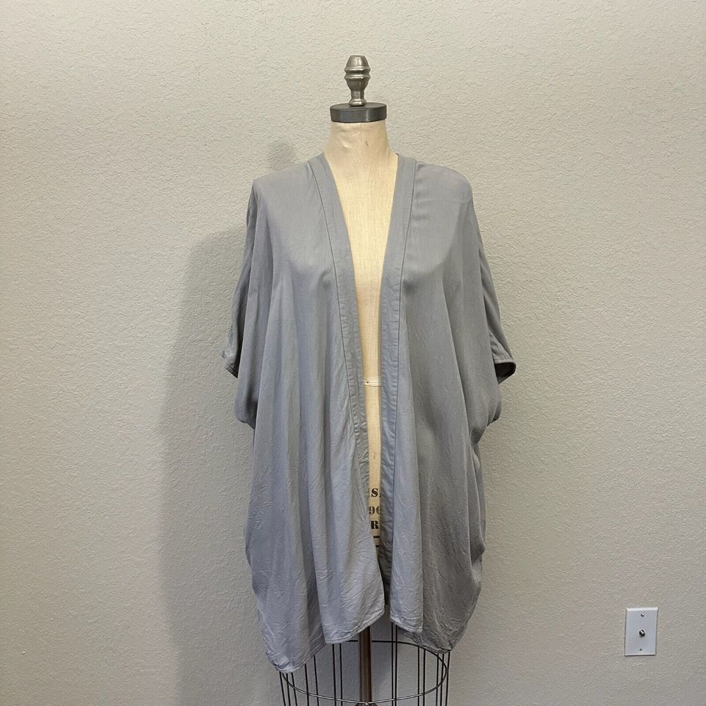 ARITZIA TALULA Oversized Kimono Style Duster Cardigan Sweater in Grey